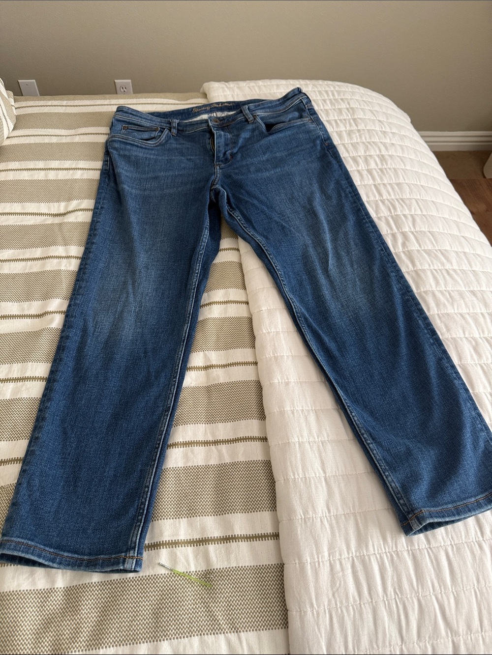 Men’s Tommy  Bahama stretch jeans